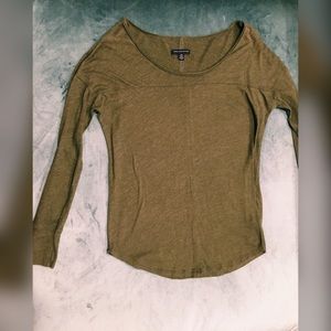 AMERICAN EAGLE Olive Green Long Sleeve